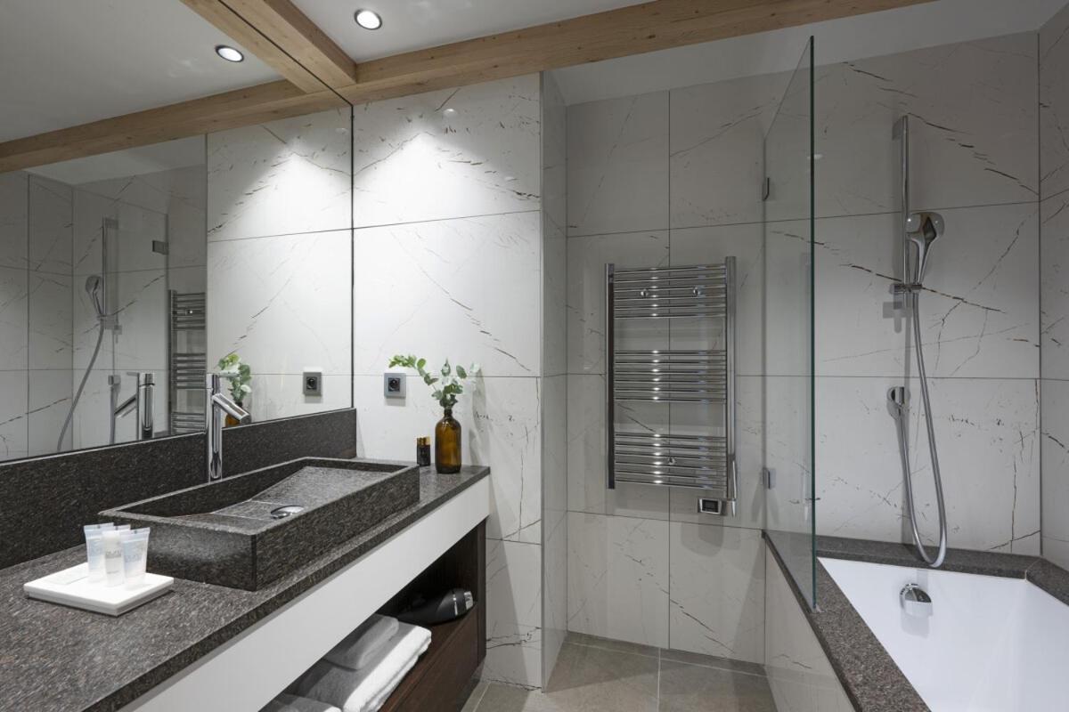 Mgm & Residences - Manaka Aparthotel 5*
